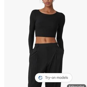 ALO Yoga Black Long Sleeve Fitted Bodysuit